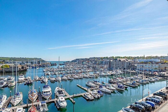 2 Bedroom Flat For Sale In Beaufort House, Sutton Harbour, Plymouth, PL4