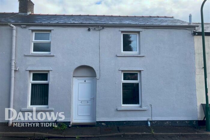 1 Bedroom Flat To Rent In Queens Square, Brynmawr, NP23