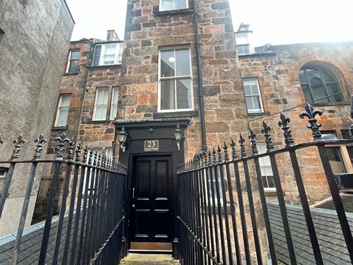 1 Bedroom Flat To Rent In School Wynd, Paisley, Renfrewshire, PA1