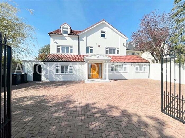 7 Bedroom Detached House To Rent In Camlet Way, Hadley Wood, EN4