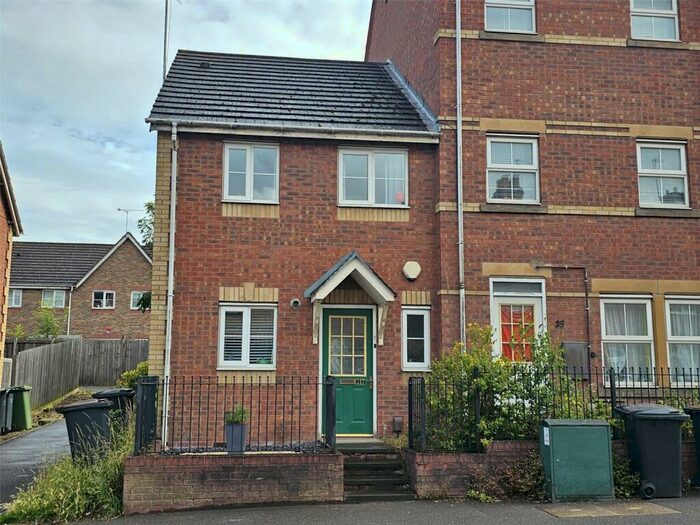 2 Bedroom End Of Terrace House To Rent In Bulkington Road, Bedworth, Warwickshire, CV12