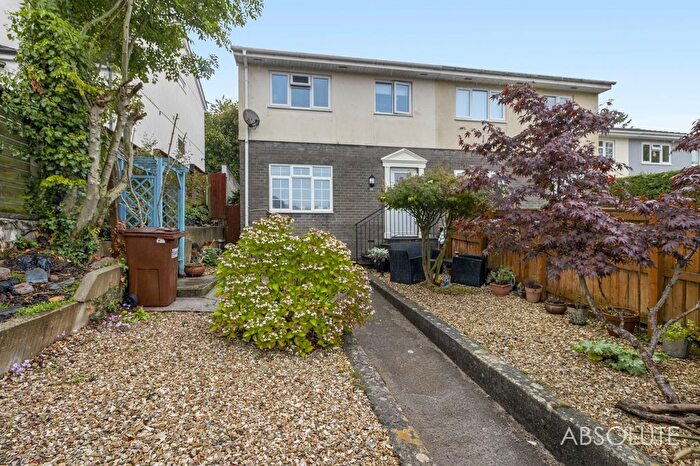 3 Bedroom End Terrace House For Sale In Ferndale Road, Torquay, TQ2
