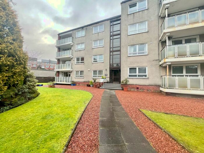 3 Bedroom Flat To Rent In Haggswood Avenue, Pollokshields, G41