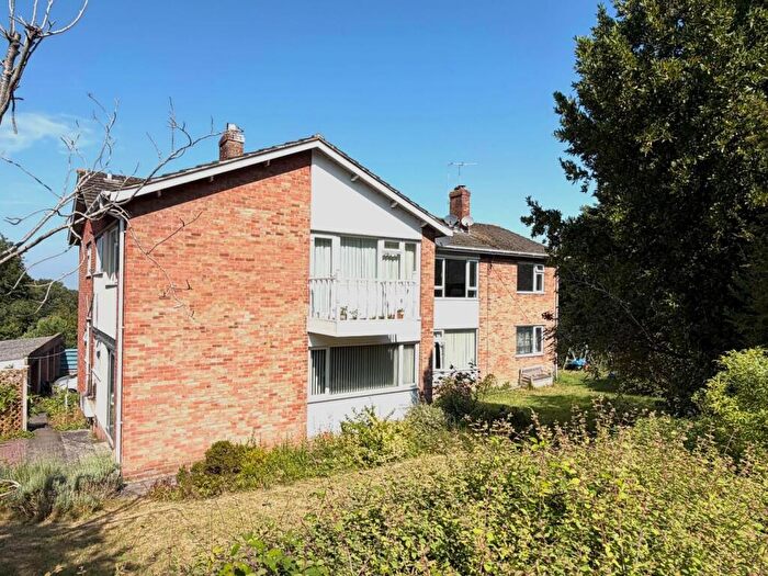 2 Bedroom Apartment For Sale In Wells Road, Glastonbury, BA6