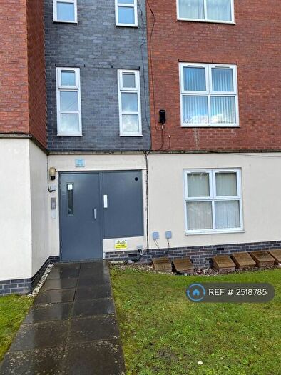 2 Bedroom Flat To Rent In Royal Court, Birkenhead, CH42