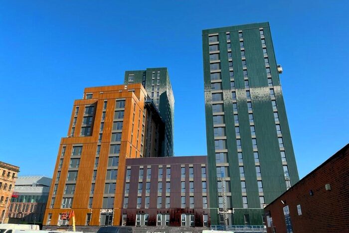 2 Bedroom Flat To Rent In Solasta Riverside, Clyde Place, Glasgow, G5