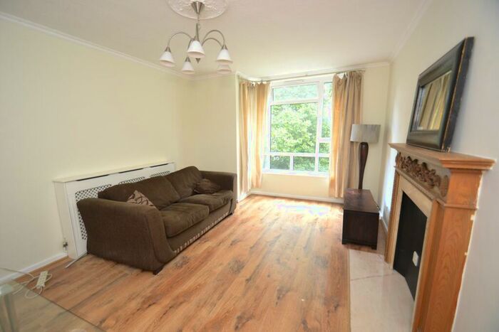 1 Bedroom Flat To Rent In Buckingham Lodge, Muswell Hill, N10