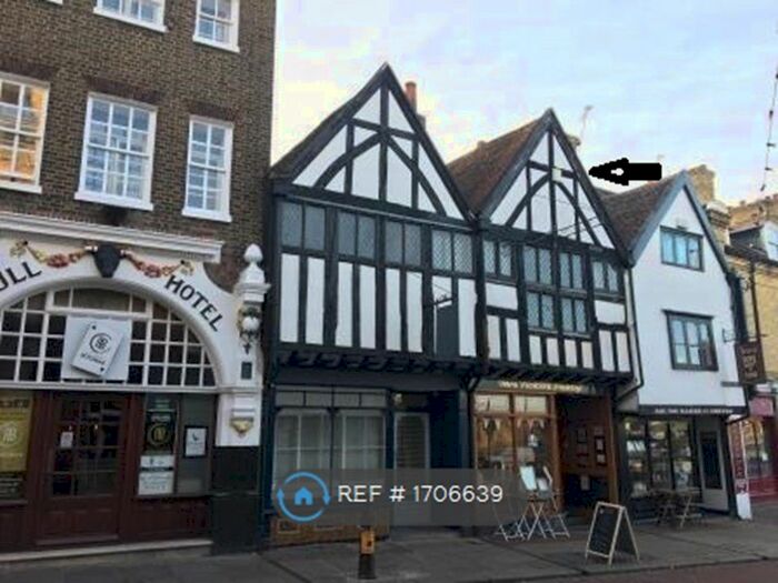 2 Bedroom Flat To Rent In High Street, Rochester, ME1