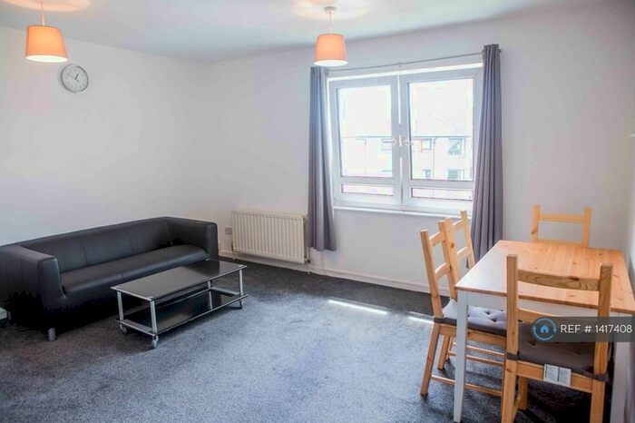 1 Bedroom Flat To Rent In London, Glasgow, G40