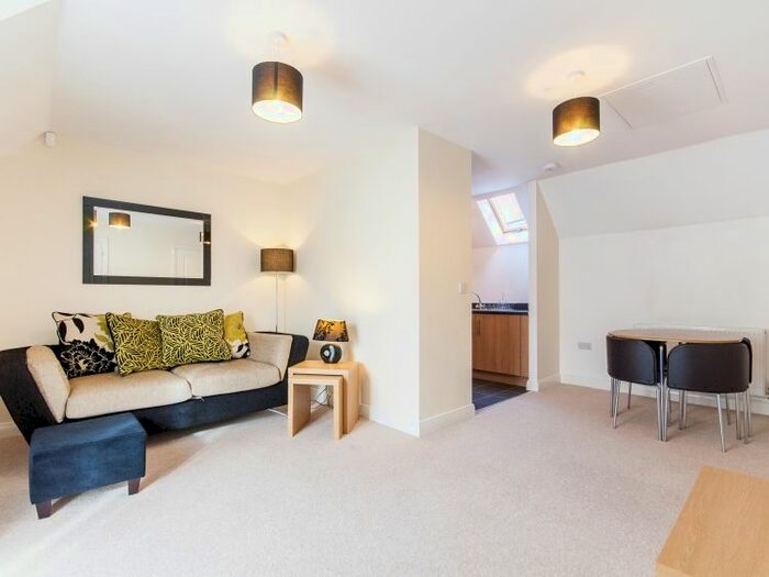 1 Bedroom Flat To Rent In Barberi Close, Littlemore, Oxford OX4