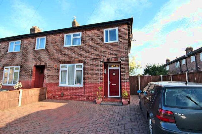 3 Bedroom Semi-Detached House To Rent In Roughley Avenue, Warrington, WA5