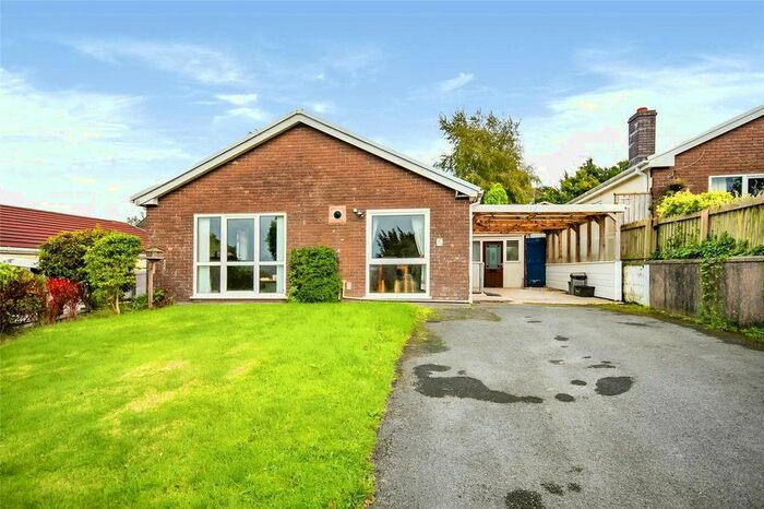 3 Bedroom Bungalow For Sale In Maes Dolau, Idole, Carmarthenshire, SA32