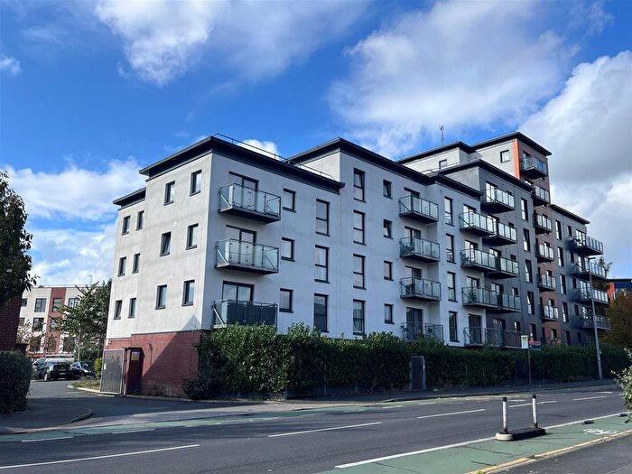 2 Bedroom Flat For Sale In Camp Street, New Broughton, Salford, M7