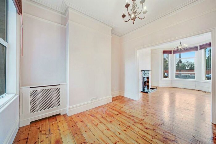 4 Bedroom Terraced House To Rent In Roundwood Road, Harlesden, NW10