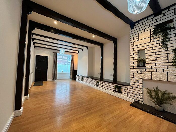 2 Bedroom Property To Rent In Essex Street, Walsall, WS2