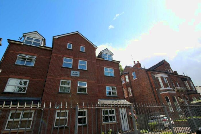 2 Bedroom Flat To Rent In Park Lodge, - Alexandra Road South, Whalley Range, M16
