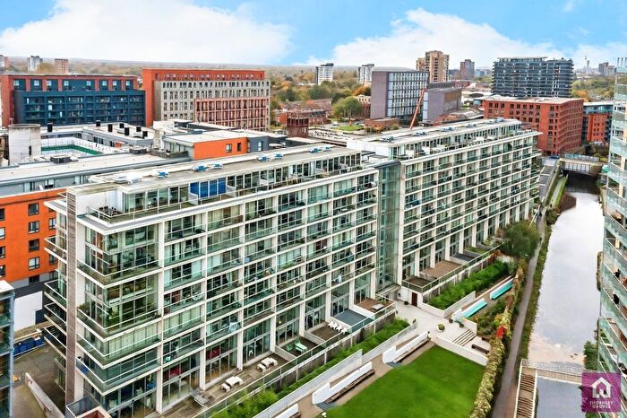 2 Bedroom Flat For Sale In Timber Wharf, Worsley Street, Castlefield, Manchester City Centre, M15