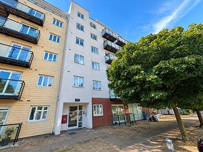 2 Bedroom Flat To Rent In Gisors Road, Southsea, PO4