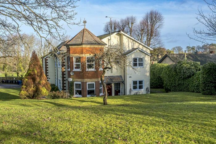 1 Bedroom Flat To Rent In Guildford Road, Runfold, Farnham, GU10