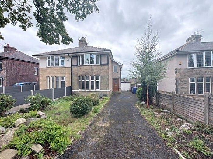 2 Bedroom Semi Detached House For Sale In Casterton Avenue, Burnley, BB10