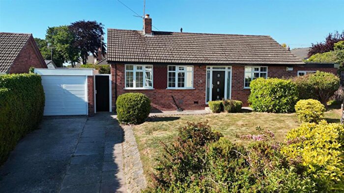 3 Bedroom Detached Bungalow For Sale In Stonebank Drive, Little Neston, Neston, CH64