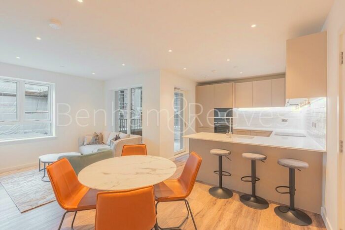 2 Bedroom Apartment To Rent In Azure House, Brook Road, Clarendon, N8