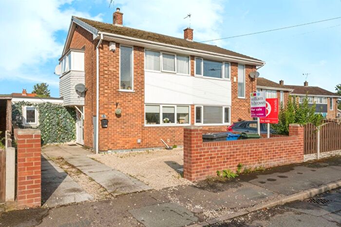 4 Bedroom Semi-Detached House For Sale In Thompson Nook, Hatfield, Doncaster, DN7