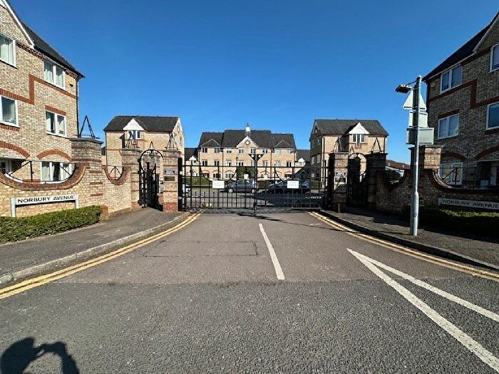 3 Bedroom Property To Rent In Norbury Avenue, Watford, WD24