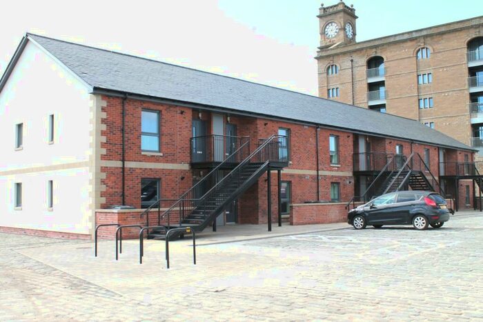 2 Bedroom Flat To Rent In Quayside Mews, Dundee, DD1