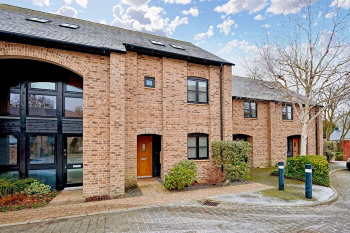 4 Bedroom Terraced House For Sale In Baker Close, Brampton, Huntingdon, PE28