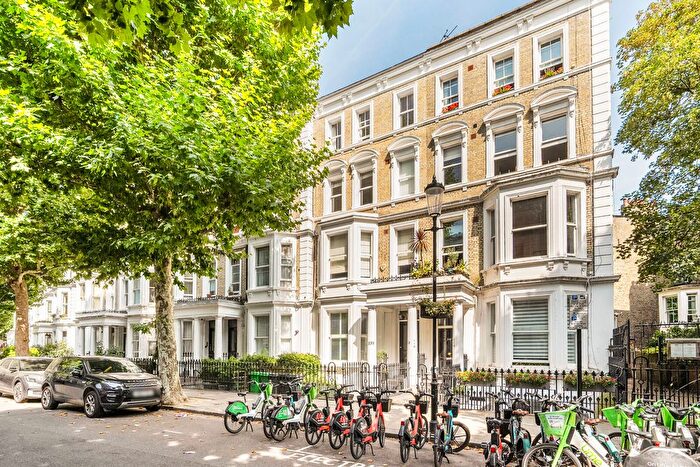 2 Bedroom Flat For Sale In Philbeach Gardens, Earls Court, London, SW5