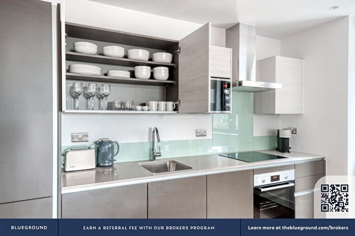 2 Bedroom Flat To Rent In Walthamstow, E17