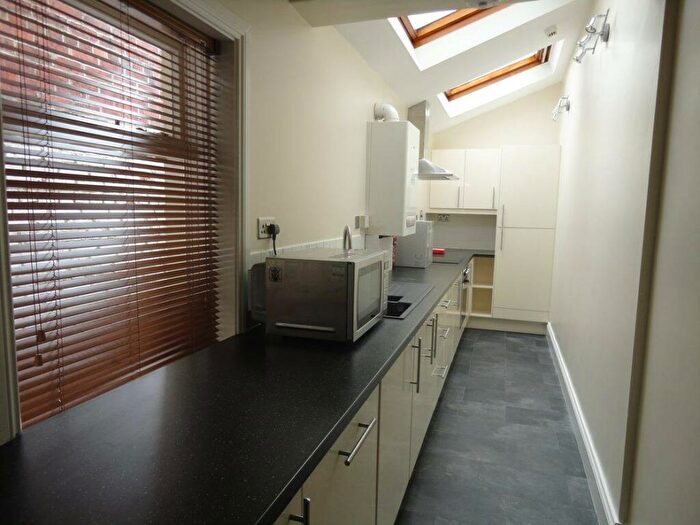 5 Bedroom House To Rent In Goldspink Lane, Newcastle Upon Tyne, NE2