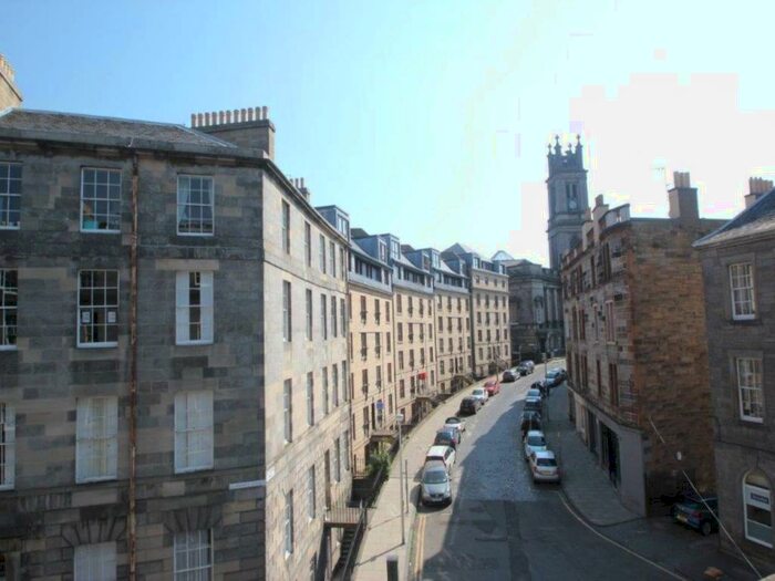 1 Bedroom Flat To Rent In Clarence Street, Stockbridge, Edinburgh, EH3