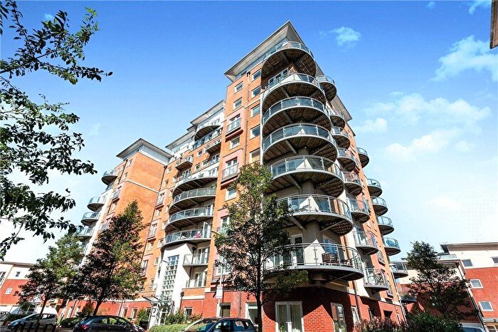 2 Bedroom Flat For Sale In Winterthur Way, Basingstoke, Hampshire, RG21