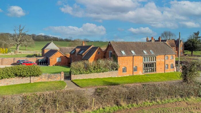 4 Bedroom Barn Conversion For Sale In Holyoakes Lane, Bentley, Nr Bromsgrove, Worcestershire, B97