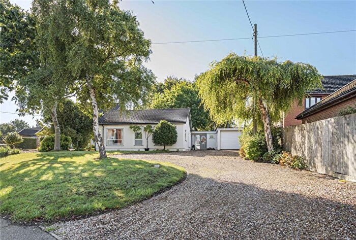 3 Bedroom Bungalow For Sale In Station Road, Cogenhoe, Northampton, Northamptonshire, NN7