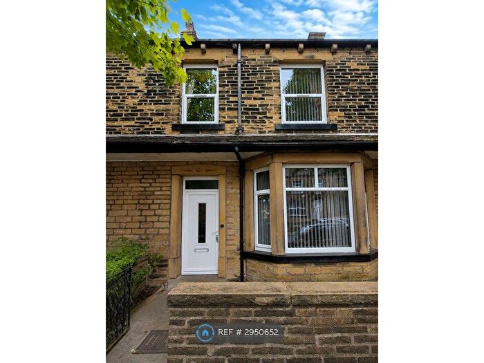 3 Bedroom Terraced House To Rent In Bayswater Terrace, Halifax, HX3