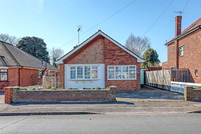 3 Bedroom Bungalow For Sale In Alexandra Road, Great Wakering, Essex, SS3