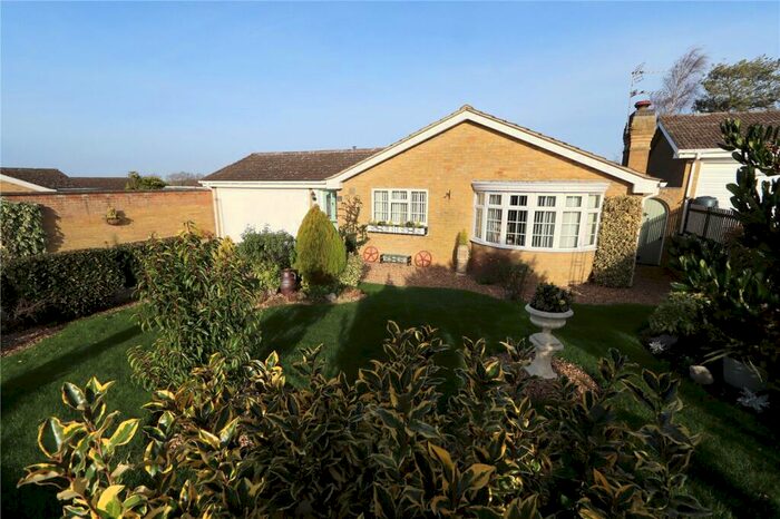 3 Bedroom Bungalow For Sale In Kilpin Green, North Crawley, Newport Pagnell, Bucks, MK16