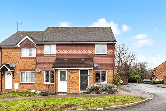 2 Bedroom End Terrace House For Sale In Ropeland Way, Horsham, RH12