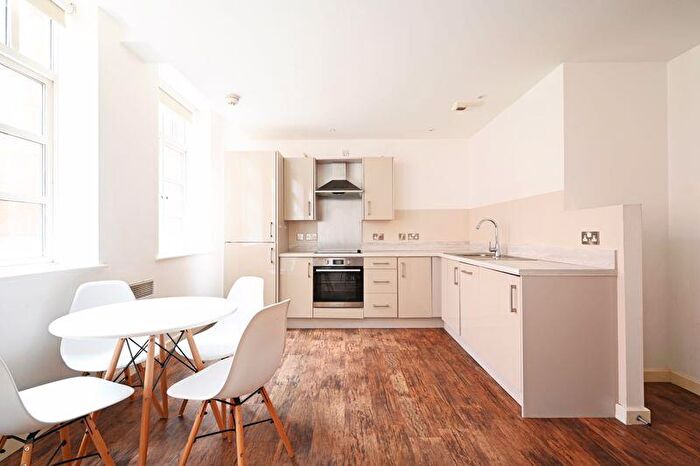 2 Bedroom Apartment To Rent In Flat Impact, Upper Allen Street, S3