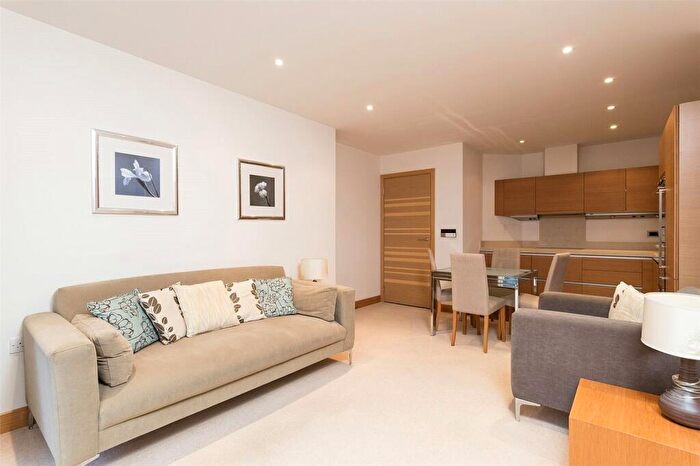 2 Bedroom Apartment To Rent In Horace Building, Queenstown Road, London, SW11