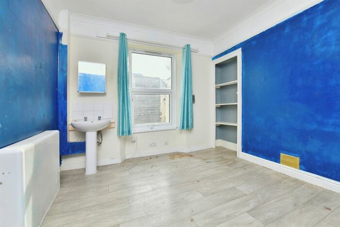 3 Bedroom Terraced House For Sale In Nelson Street, Plymouth, PL4