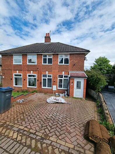 3 Bedroom Semi Detached House To Rent In Pennard Grove, Quinton, B32