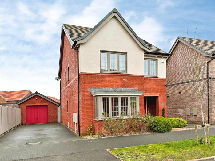 4 Bedroom Detached House For Sale In Conrad Lewis Way, Warwick, CV34
