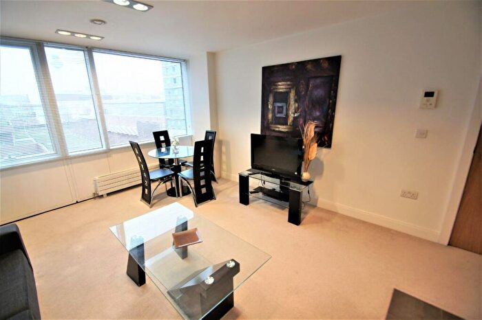 2 Bedroom Apartment For Sale In One Park West, Liverpool, L1