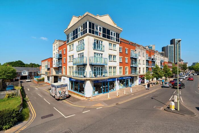 2 Bedroom Flat To Rent In Goldsworth Road, Woking, GU21
