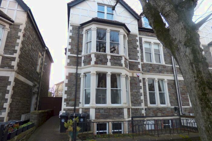 2 Bedroom Apartment To Rent In First Floor Flat, Blenheim Road, BS6