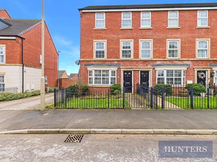 5 Bedroom End Terrace House For Sale In Ashlar Drive, Eastfield, Scarborough, YO11